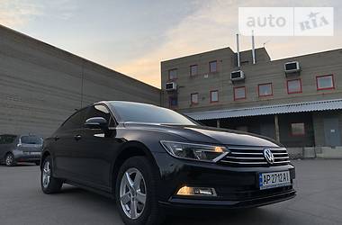 Седан Volkswagen Passat 2015 в 