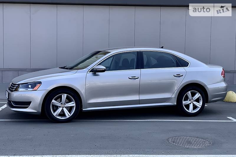 Седан Volkswagen Passat 2012 в 