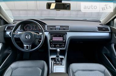 Седан Volkswagen Passat 2012 в 