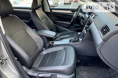 Седан Volkswagen Passat 2012 в 