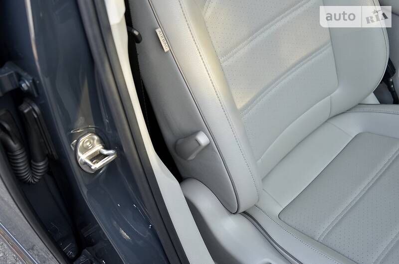 Седан Volkswagen Passat 2018 в Києві