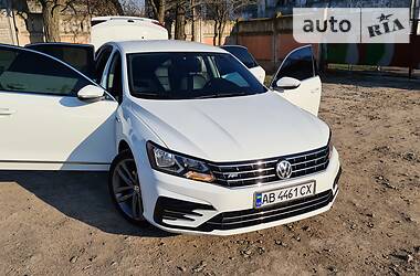 Седан Volkswagen Passat 2017 в Вінниці