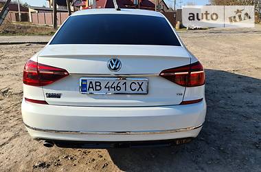 Седан Volkswagen Passat 2017 в Вінниці