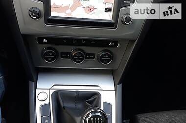 Універсал Volkswagen Passat 2015 в 