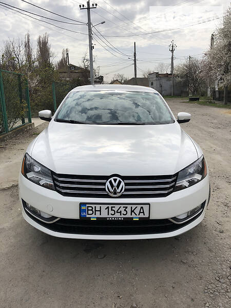 Седан Volkswagen Passat 2014 в Одесі