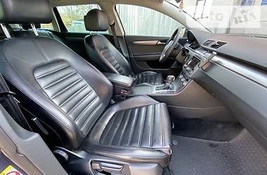 Універсал Volkswagen Passat 2011 в 