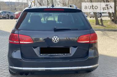 Універсал Volkswagen Passat 2011 в 