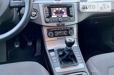 Універсал Volkswagen Passat 2012 в 