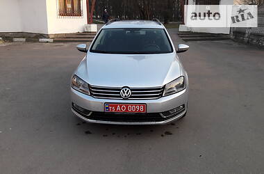 Універсал Volkswagen Passat 2011 в 