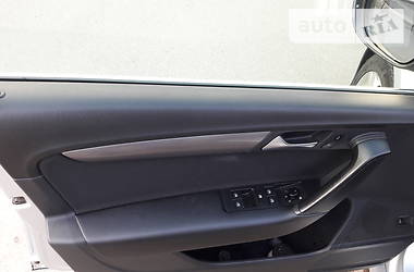 Універсал Volkswagen Passat 2011 в 