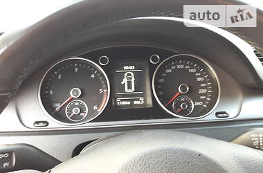Універсал Volkswagen Passat 2011 в 