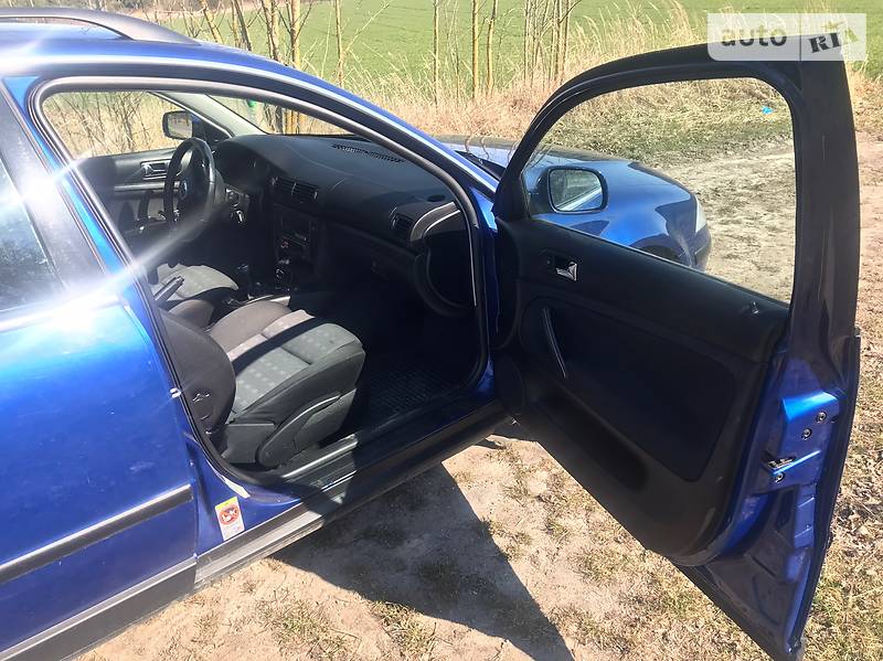 Універсал Volkswagen Passat 2001 в Луцьку