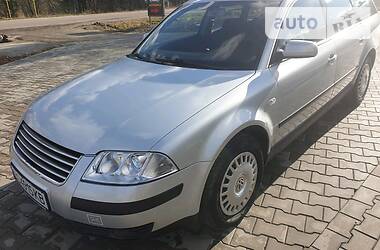 Універсал Volkswagen Passat 2000 в 