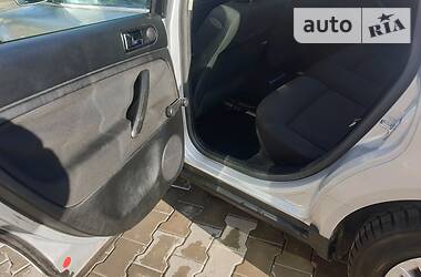 Універсал Volkswagen Passat 2000 в 