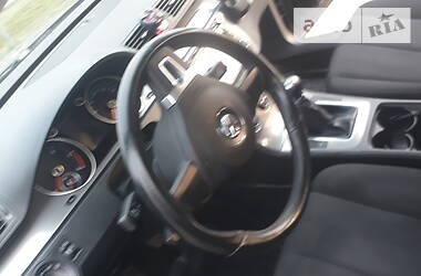 Універсал Volkswagen Passat 2009 в 