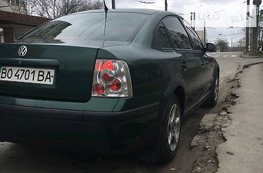 Седан Volkswagen Passat 1998 в 