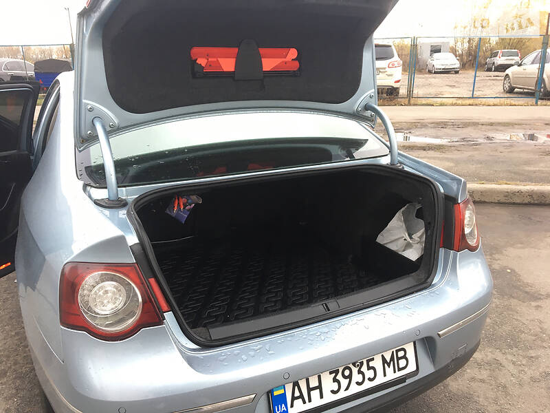 Седан Volkswagen Passat 2007 в Києві