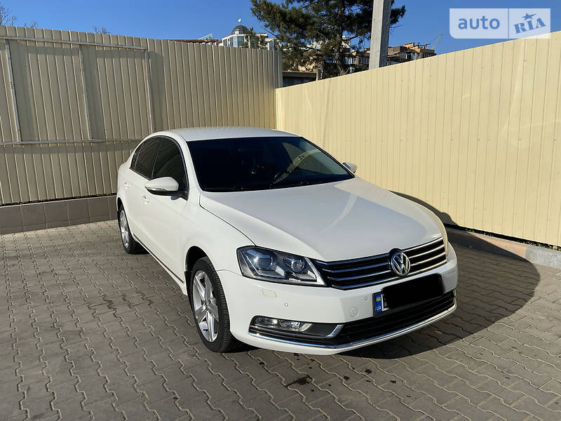 Седан Volkswagen Passat 2011 в Одессе фото Седан Volkswagen Passat 2011 в Одессе
