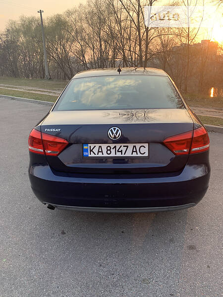 Седан Volkswagen Passat 2013 в Києві