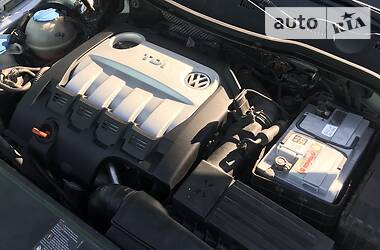 Універсал Volkswagen Passat 2006 в 