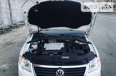 Універсал Volkswagen Passat 2010 в 