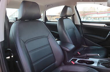 Седан Volkswagen Passat 2012 в 