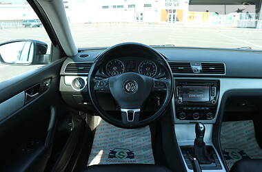 Седан Volkswagen Passat 2012 в 