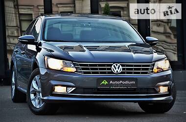 Седан Volkswagen Passat 2016 в 