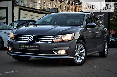 Седан Volkswagen Passat 2016 в 