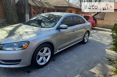 Седан Volkswagen Passat 2013 в 