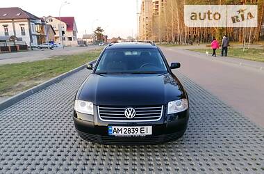 Універсал Volkswagen Passat 2002 в 