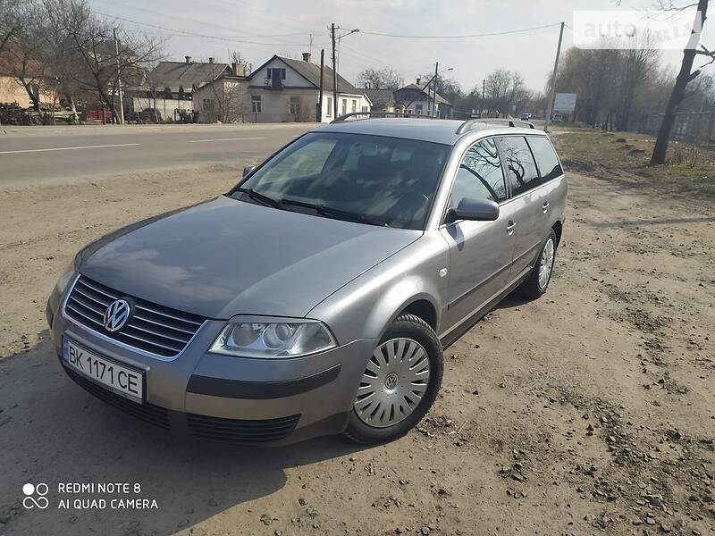 Універсал Volkswagen Passat 2002 в Березному