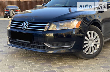 Седан Volkswagen Passat 2013 в 