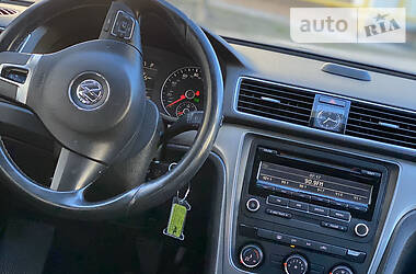 Седан Volkswagen Passat 2013 в 