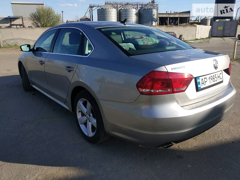 Седан Volkswagen Passat 2013 в Мелитополе