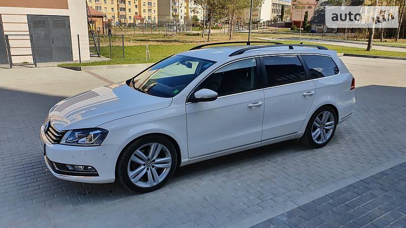 Універсал Volkswagen Passat 2013 в Львові