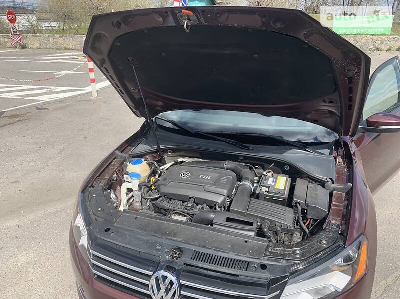 Седан Volkswagen Passat 2014 в Горішніх Плавнях