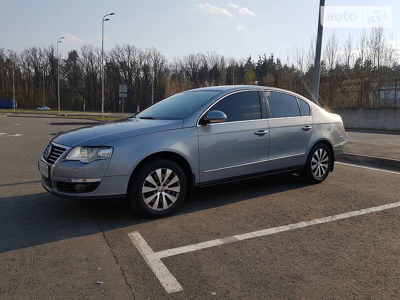 Седан Volkswagen Passat 2010 в Києві