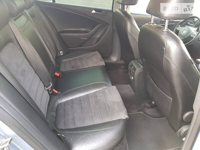 Седан Volkswagen Passat 2010 в Києві