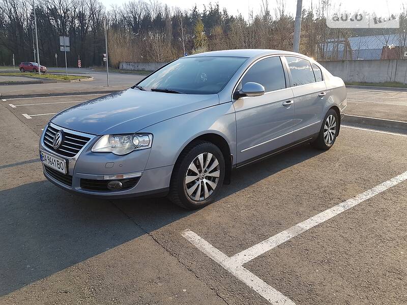 Седан Volkswagen Passat 2010 в Києві