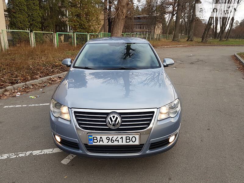 Седан Volkswagen Passat 2010 в Києві