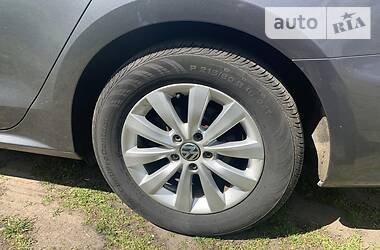 Седан Volkswagen Passat 2014 в 