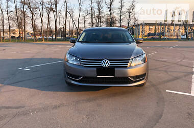 Седан Volkswagen Passat 2014 в 