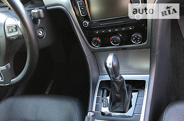 Седан Volkswagen Passat 2014 в 