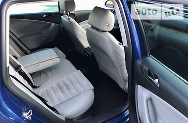 Універсал Volkswagen Passat 2005 в 