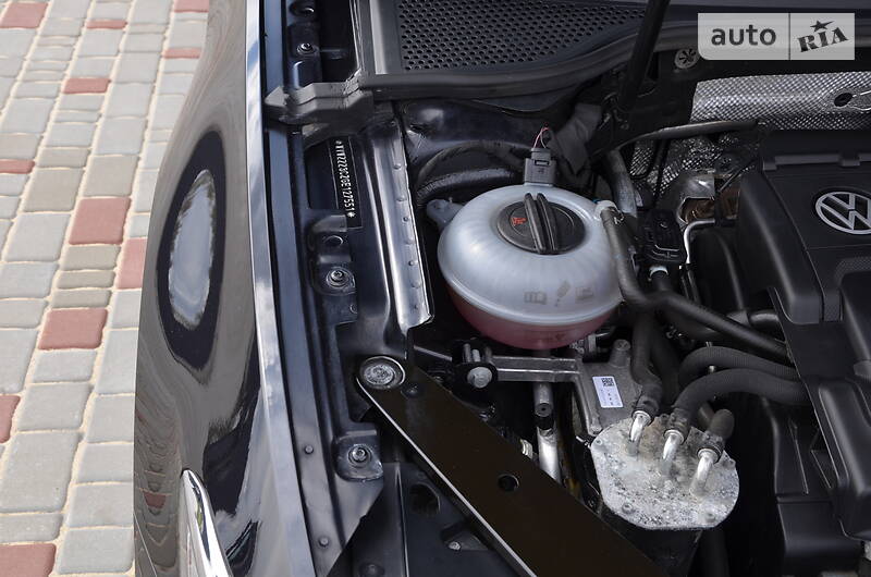 Універсал Volkswagen Passat 2015 в Луцьку