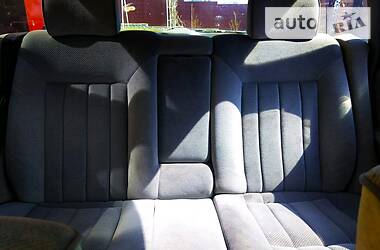 Універсал Volkswagen Passat 1991 в 