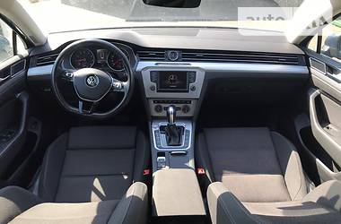 Седан Volkswagen Passat 2016 в 