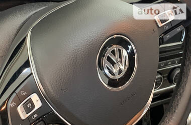 Седан Volkswagen Passat 2016 в 