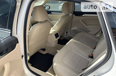 Седан Volkswagen Passat 2012 в 